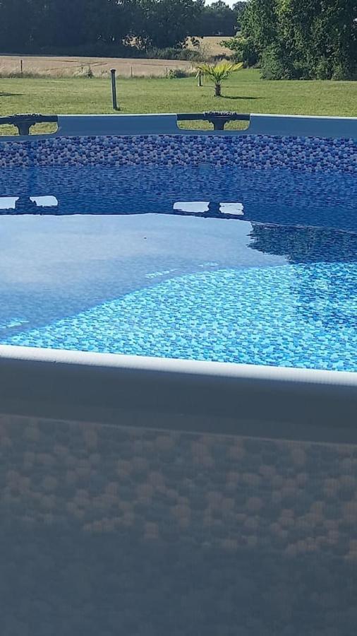 Le Papillon Villa Savigne Екстериор снимка